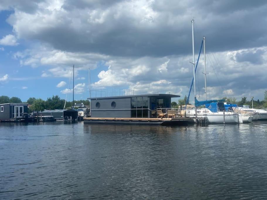 Hotel La Mare Houseboat Nederhorst den Berg Exterior foto
